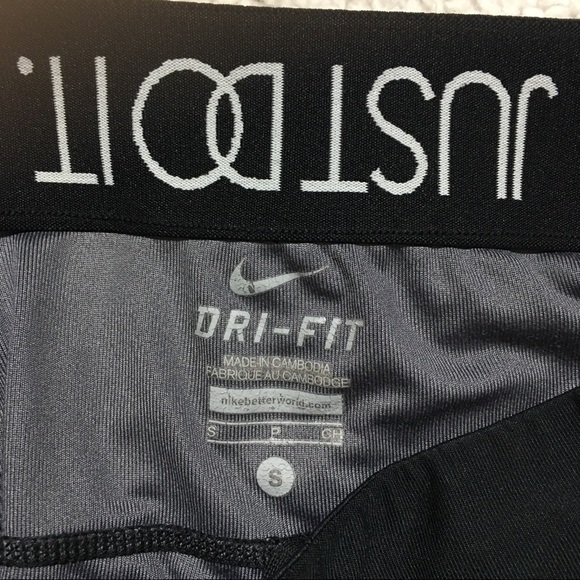 Nike Dri-Fit geometric print cropped running pants - Picture 6 of 6